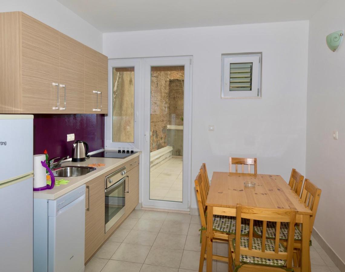 Apartments And Rooms Spiro Mimice Luaran gambar