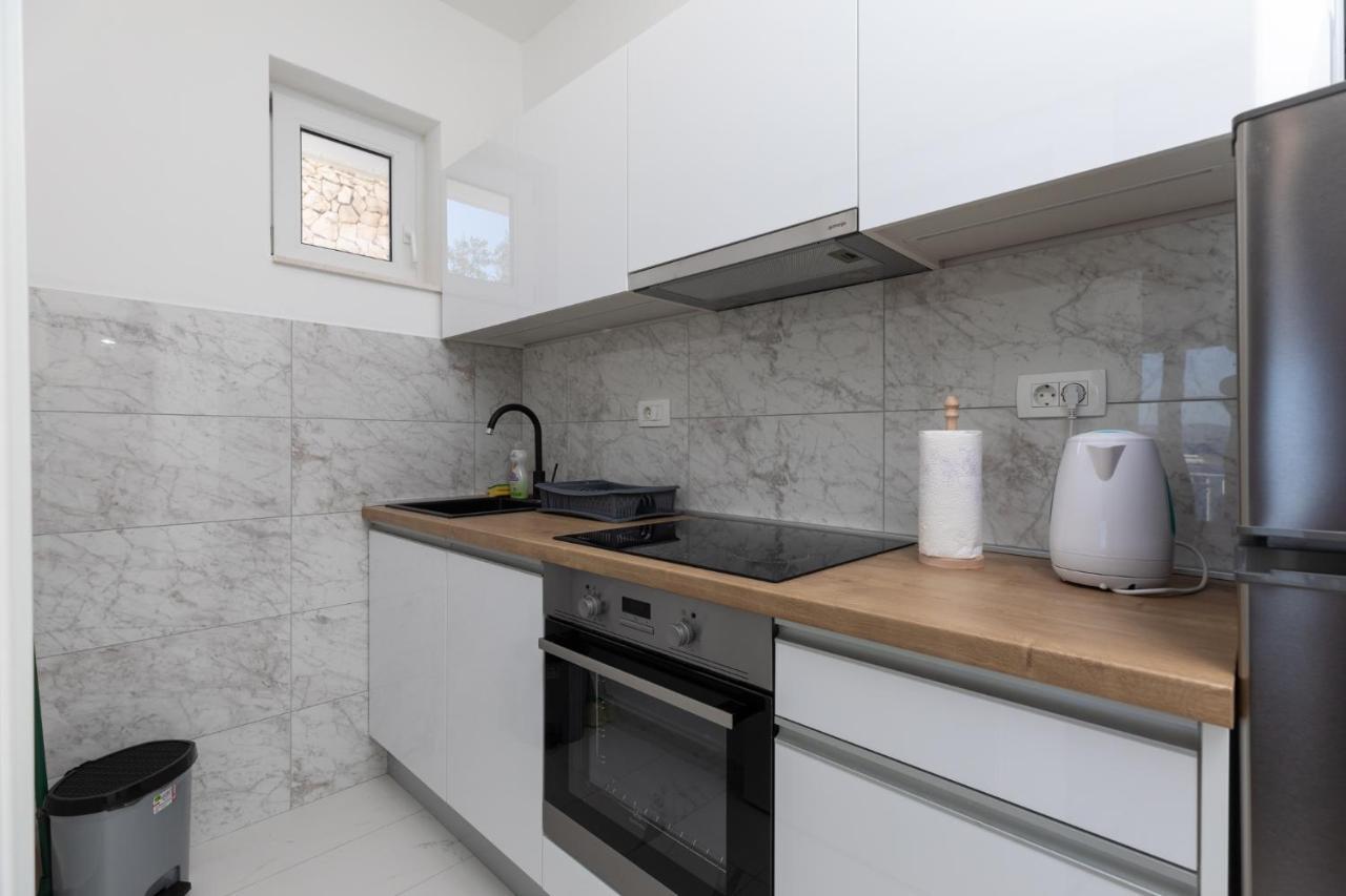 Apartments And Rooms Spiro Mimice Luaran gambar